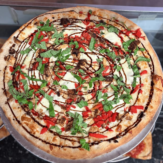 Chicken Bella Pizza.