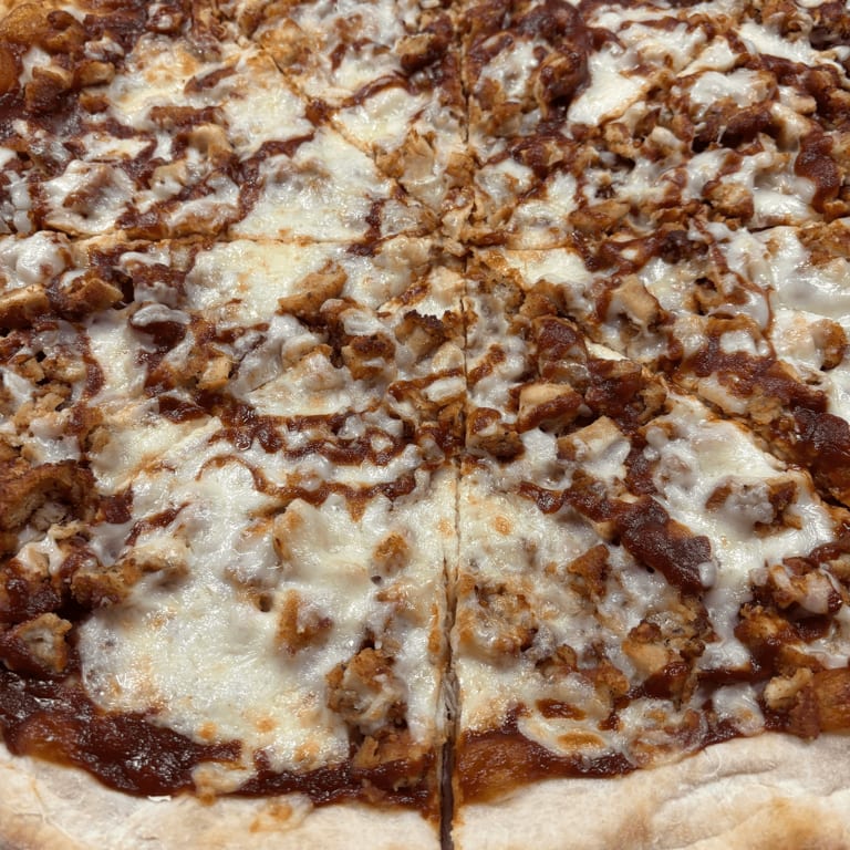 BBQ Chicken Pizza Delight